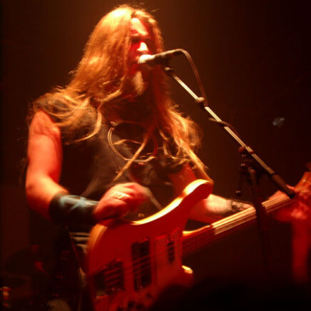 enslaved-22-fevrier-2005-locomotive-paris